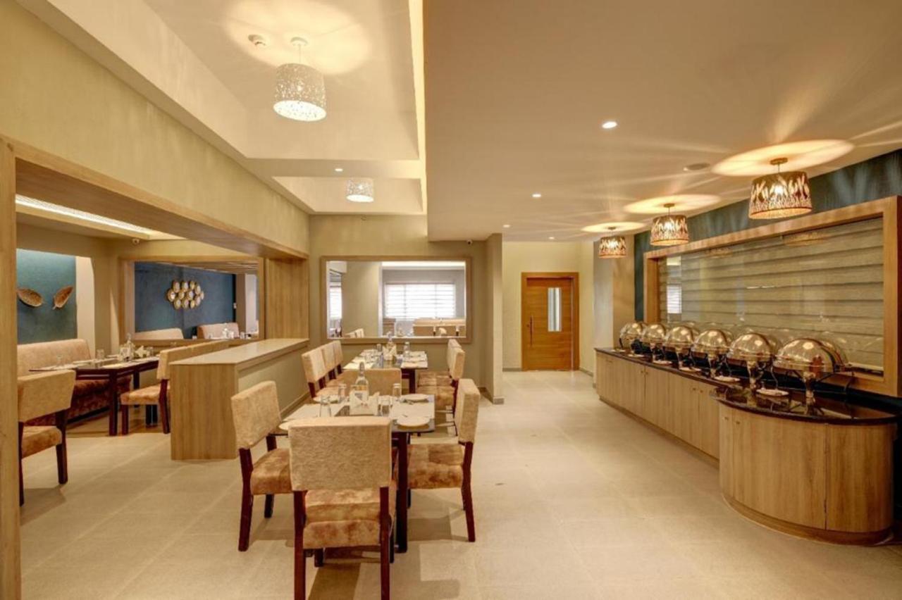 Ima House Hotell Kochi Eksteriør bilde