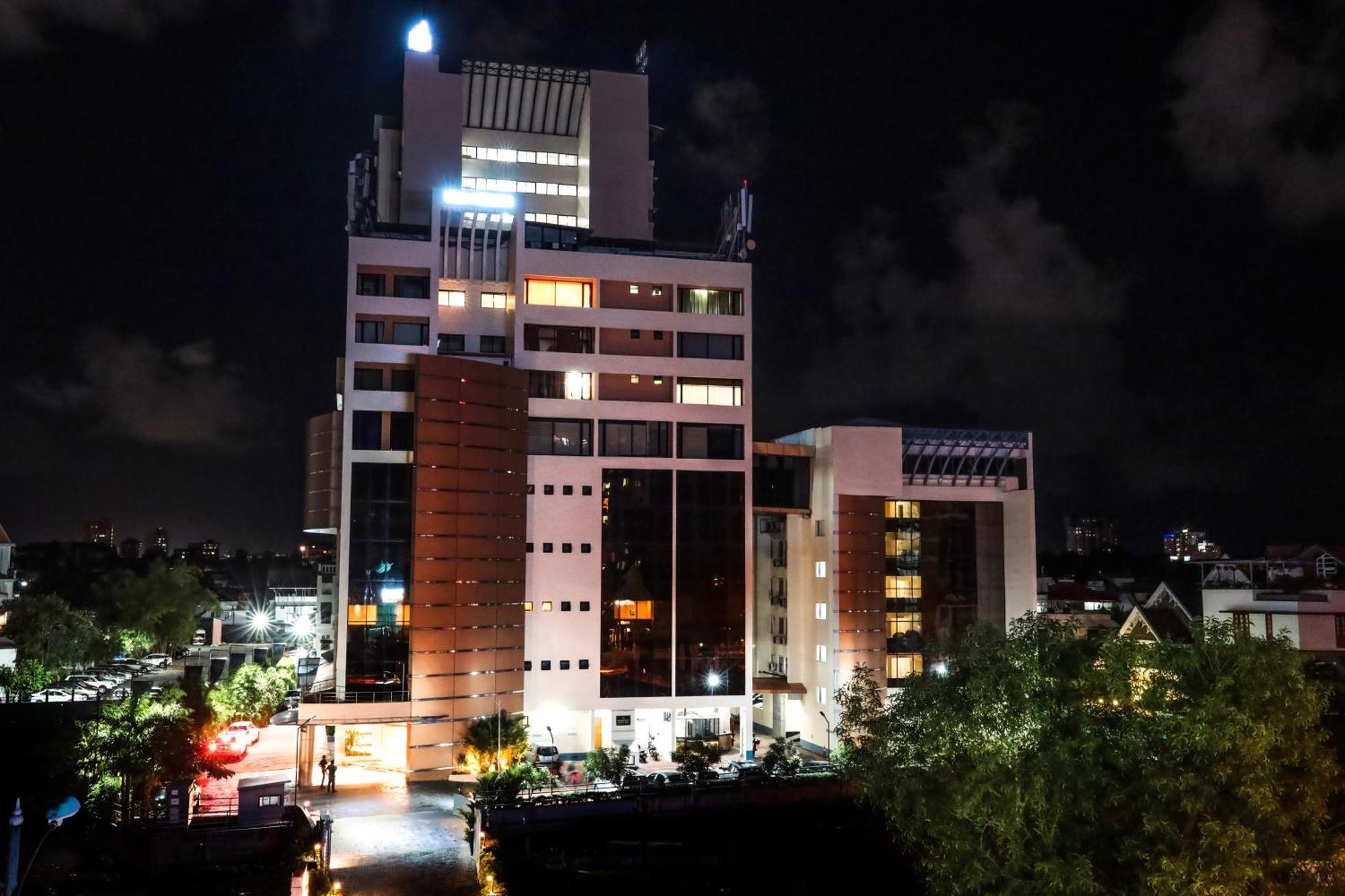 Ima House Hotell Kochi Eksteriør bilde